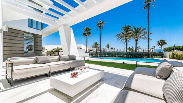 Villa Saphire - Architectural Masterpiece in Los Monteros