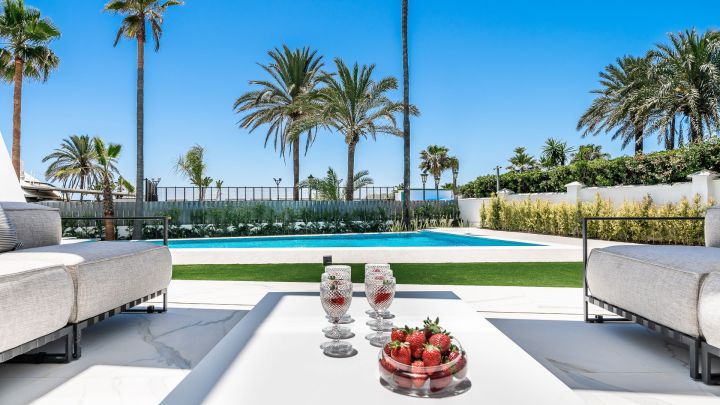 Villa Saphire - Architectural Masterpiece in Los Monteros