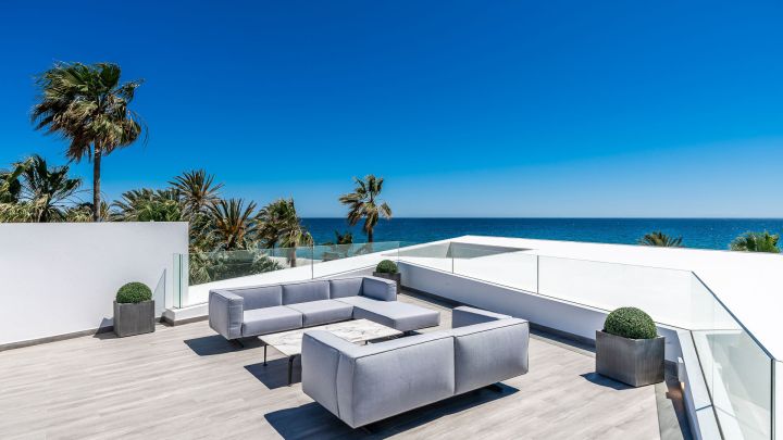 Villa Saphire - Architectural Masterpiece in Los Monteros