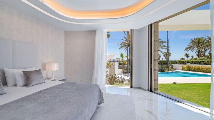 Villa Saphire - Architectural Masterpiece in Los Monteros