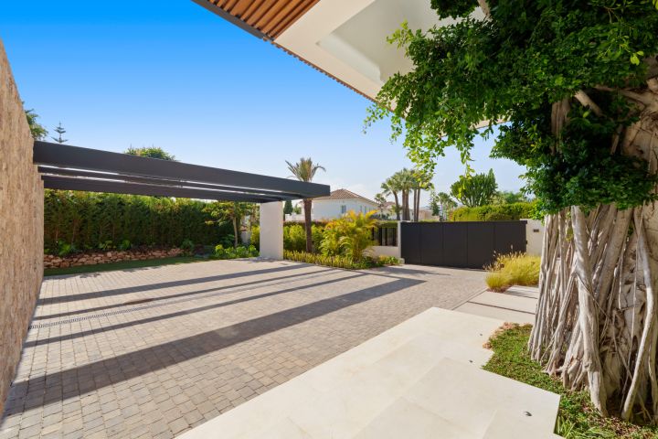 Casa Piemonte - Sophisticated villa with Mediterranean charm