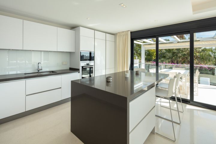 Auriga 9 - Impressive Luxury Home with Panoramic Views in Nueva Andalucia