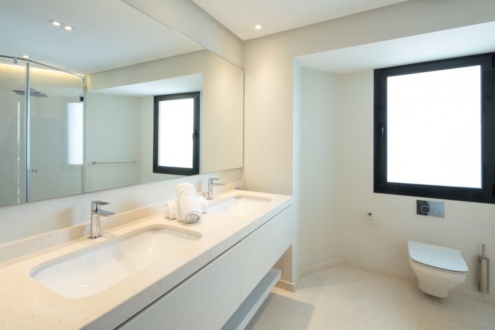 Auriga 9 - Impressive Luxury Home with Panoramic Views in Nueva Andalucia
