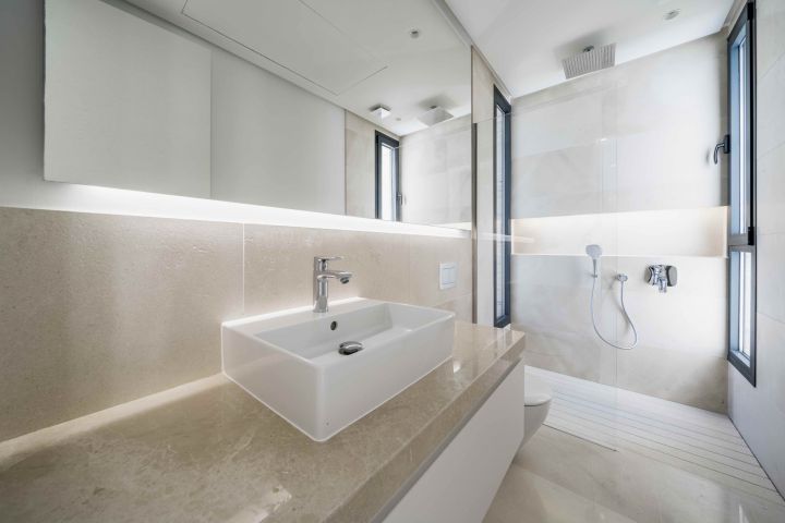 Exclusiva Villa de Lujo en El Campanario Golf – Oportunidad de Inversión Única - Villa exclusiva en urbanización privada en Estepona