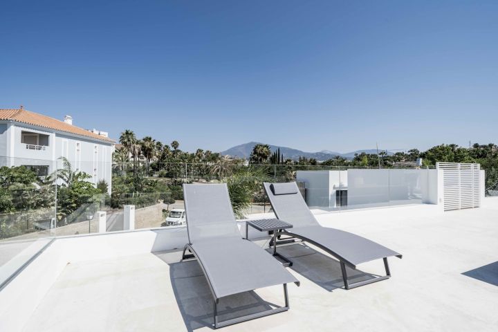 Exclusiva Villa de Lujo en El Campanario Golf – Oportunidad de Inversión Única - Villa exclusiva en urbanización privada en Estepona