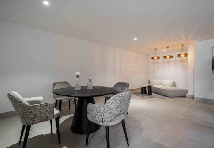 Exclusiva Villa de Lujo en El Campanario Golf – Oportunidad de Inversión Única - Villa exclusiva en urbanización privada en Estepona