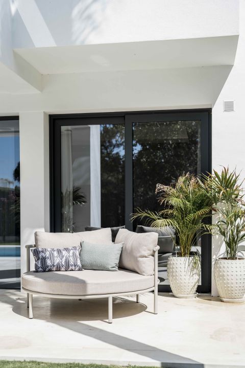 Exclusiva Villa de Lujo en El Campanario Golf – Oportunidad de Inversión Única - Villa exclusiva en urbanización privada en Estepona