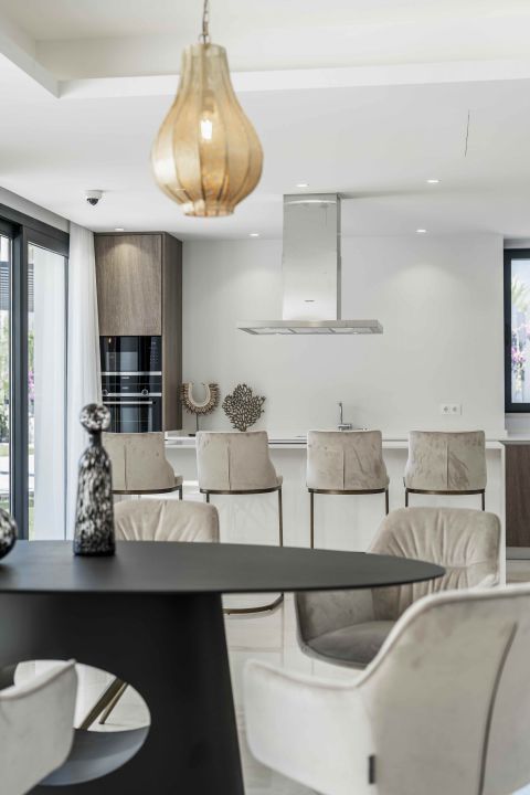 Exclusiva Villa de Lujo en El Campanario Golf – Oportunidad de Inversión Única - Villa exclusiva en urbanización privada en Estepona