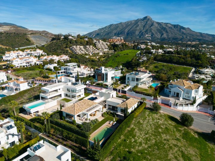 Casa Nevis - Propriété contemporaine avec vue sur le golf à Haza del Conde