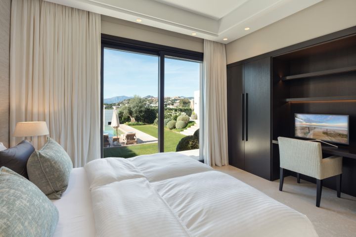 Casa Nevis - Propriété contemporaine avec vue sur le golf à Haza del Conde