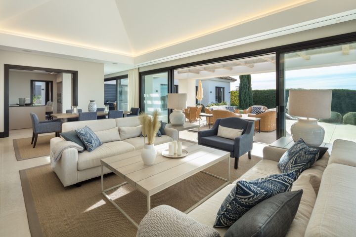 Casa Nevis - Propriété contemporaine avec vue sur le golf à Haza del Conde