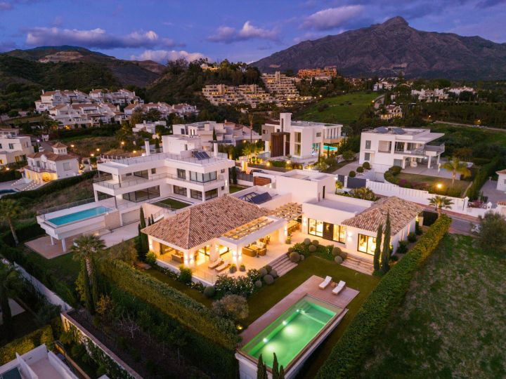 Casa Nevis - Propriété contemporaine avec vue sur le golf à Haza del Conde