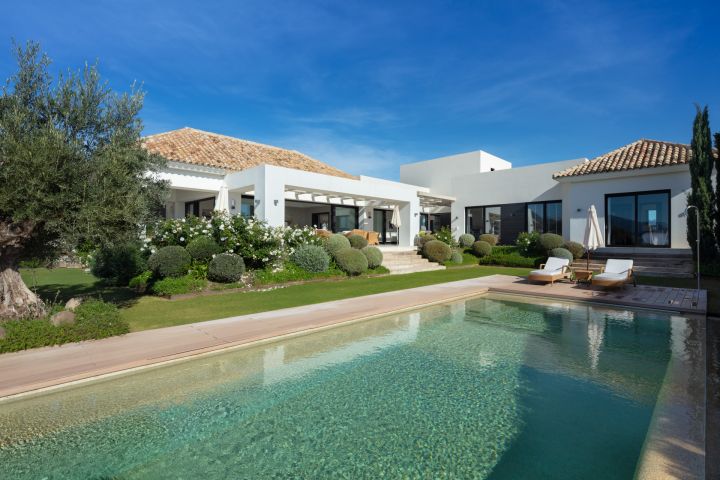 Casa Nevis - Propriété contemporaine avec vue sur le golf à Haza del Conde