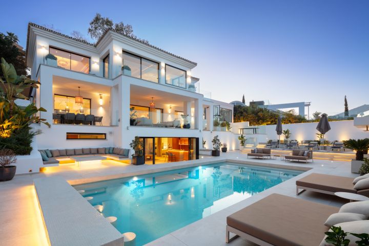 Nest 38 - Villa elegante a medida en una urbanización privada