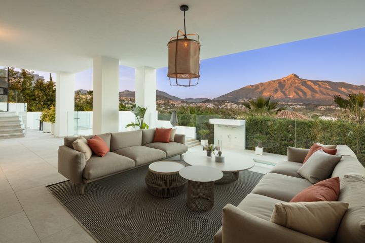 Nest 38 - Villa elegante a medida en una urbanización privada