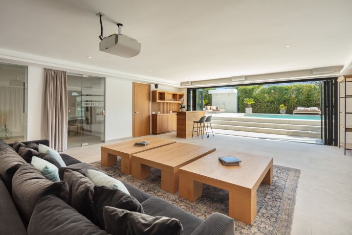 Nest 38 - Villa elegante a medida en una urbanización privada