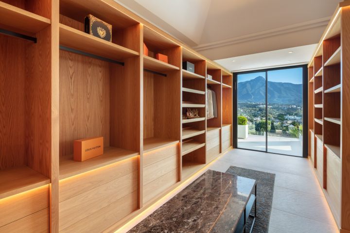 Nest 38 - Villa elegante a medida en una urbanización privada
