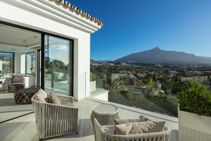 Nest 38 - Villa elegante a medida en una urbanización privada