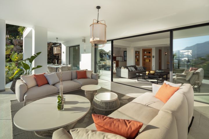 Nest 38 - Villa elegante a medida en una urbanización privada