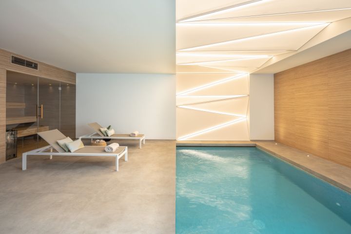 Beach House 1 - Villa en première ligne de golf à Estepona