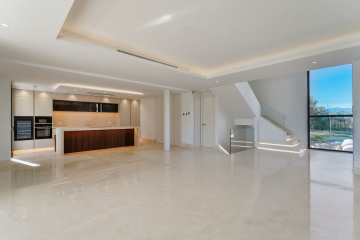 4 New Luxury Villas for sale in Lomas Del Virrey - Luxurious Property with Top-Tier Finishes in Lomas El Virrey