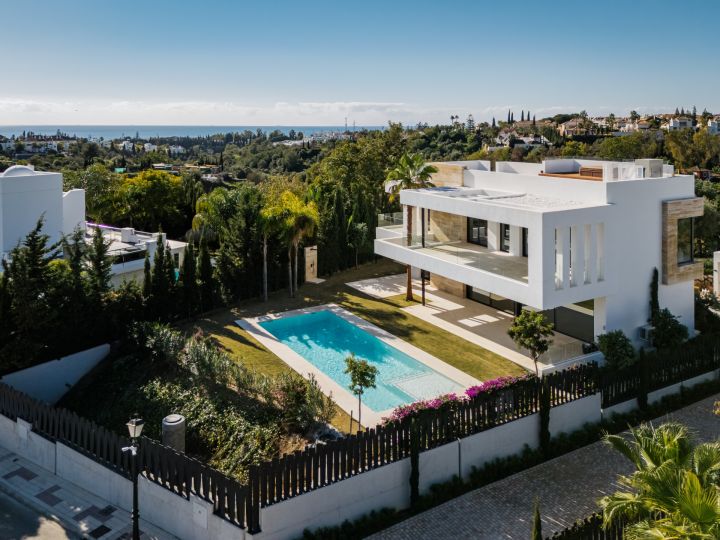 4 New Luxury Villas for sale in Lomas Del Virrey - Luxurious Property with Top-Tier Finishes in Lomas El Virrey