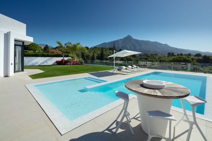 Villa Elia - Elegante casa moderna en primera línea de un campo de golf
