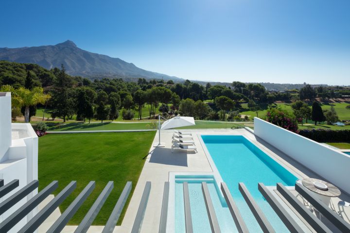 Villa Elia - Elegante casa moderna en primera línea de un campo de golf