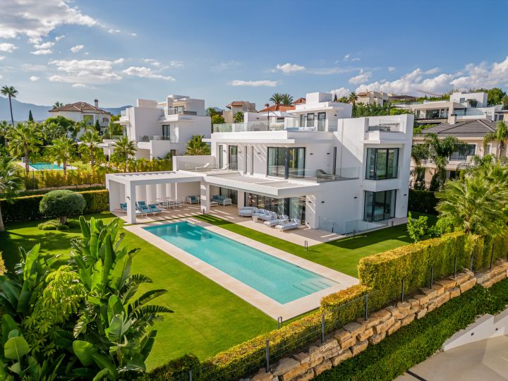 Villa Flamingos 26 - Villa elegante a medida con vistas al campo de golf