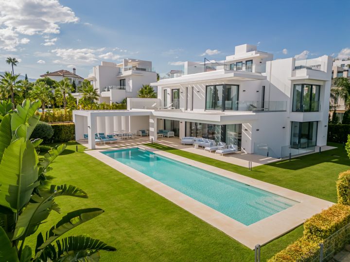 Villa Flamingos 26 - Villa elegante a medida con vistas al campo de golf