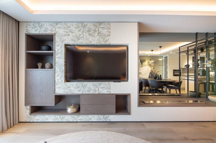 Amazonas 22 - Modern Luxury Property with Top-Tier Finishes in Puente Romano