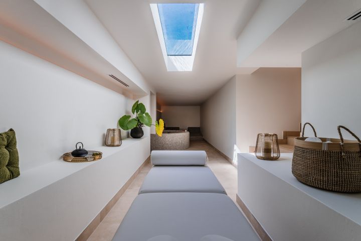 Villa Albinoni One - Exclusiva propiedad contemporánea con encanto andaluz