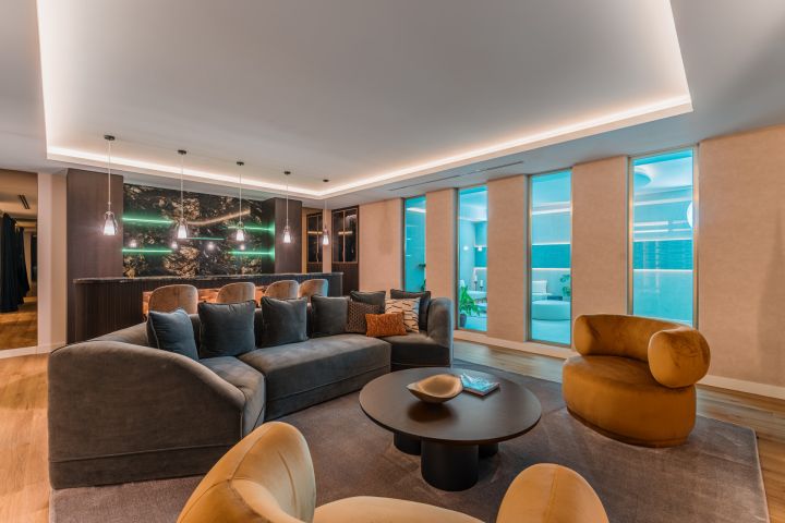 Villa Albinoni One - Exclusiva propiedad contemporánea con encanto andaluz