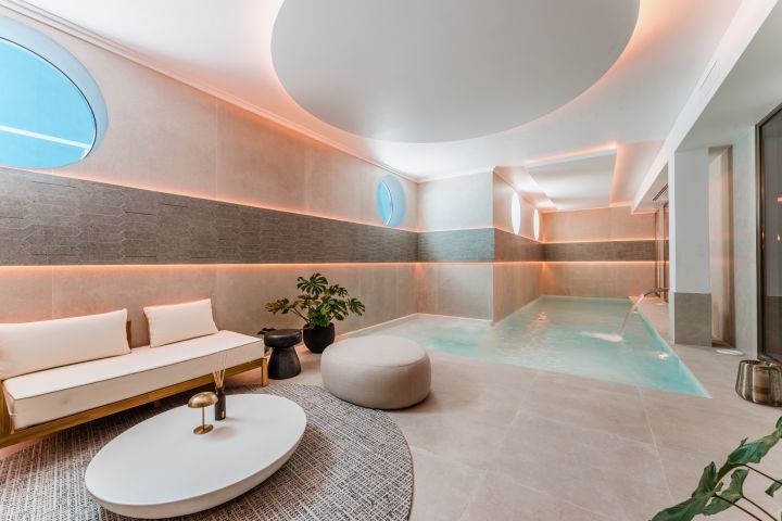 Villa Albinoni One - Exclusiva propiedad contemporánea con encanto andaluz