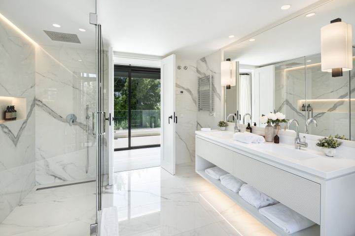 Auriga 36 - Luxury Home in a Gated Community