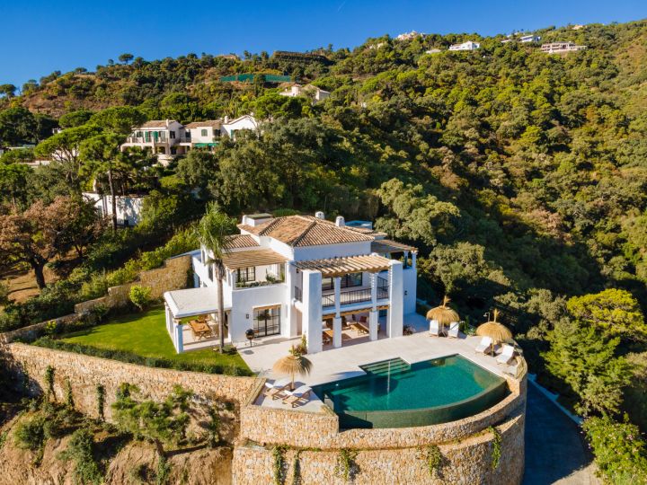 Villa Vittoria - Villa contemporaine élégante avec vue imprenable sur la mer
