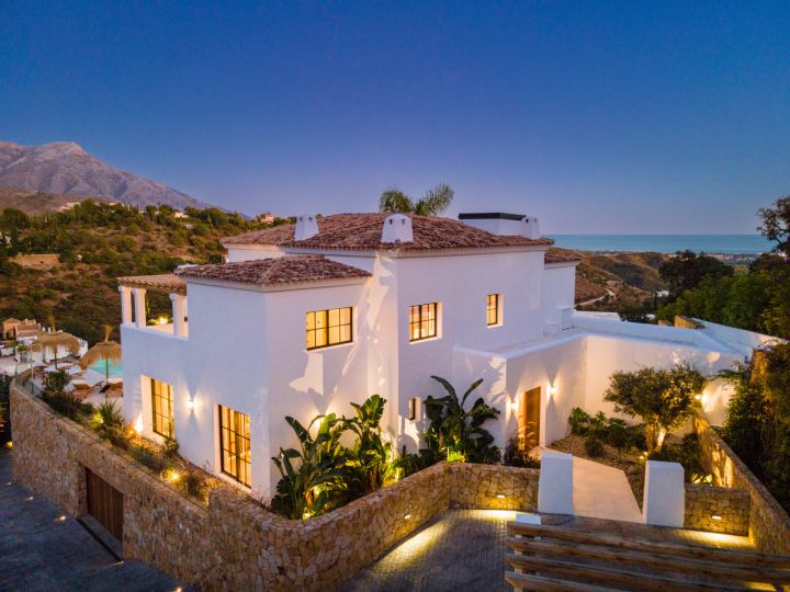 Villa Vittoria - Villa contemporaine élégante avec vue imprenable sur la mer