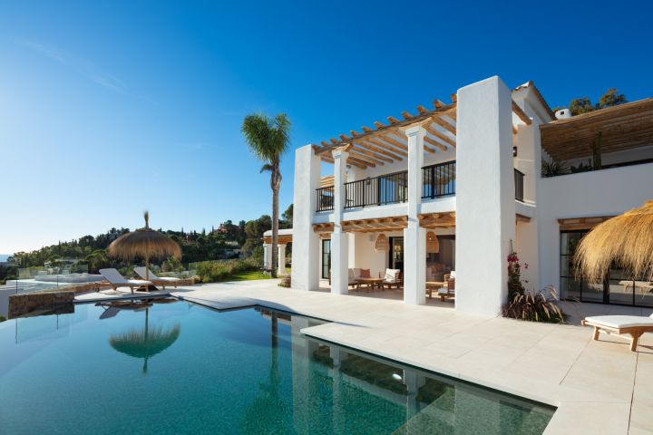 Villa Vittoria - Villa contemporaine élégante avec vue imprenable sur la mer