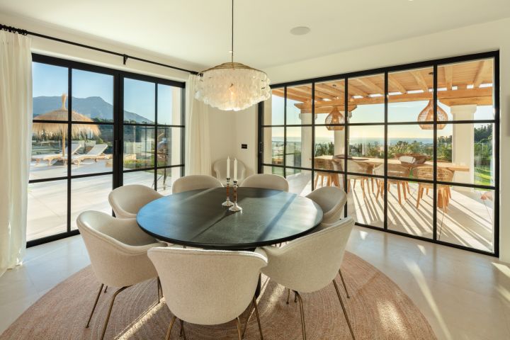 Villa Vittoria - Villa contemporaine élégante avec vue imprenable sur la mer