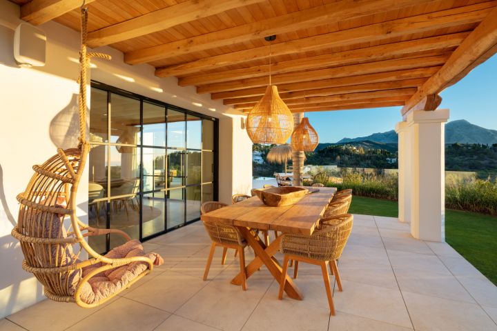 Villa Vittoria - Villa contemporaine élégante avec vue imprenable sur la mer