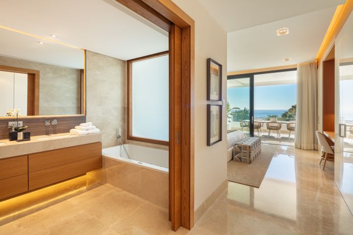 Reserva 10 - Stylish Exclusive Penthouse on the Frontline of a Golf Course