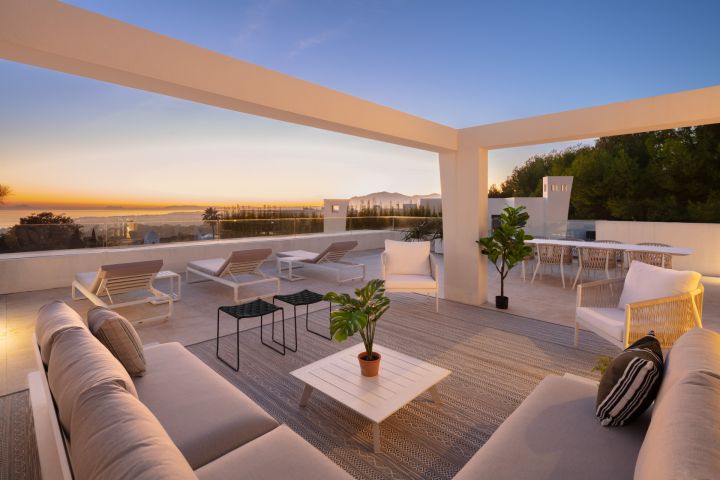 Reserva 10 - Stylish Exclusive Penthouse on the Frontline of a Golf Course
