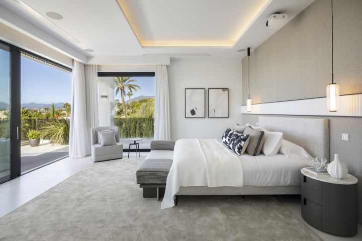Villa Aqua - Impressive Exclusive Villa offering Golf Views in Nagüeles