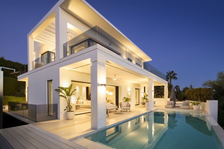 Villa Aqua - Impressive Exclusive Villa offering Golf Views in Nagüeles
