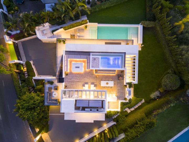 Villa Aqua - Impressive Exclusive Villa offering Golf Views in Nagüeles