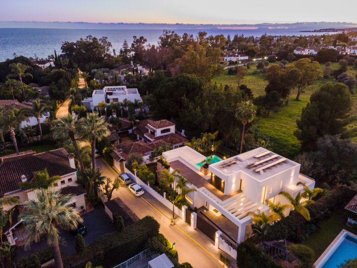 Las Torres 6 - Bespoke Stylish Home with Panoramic Views