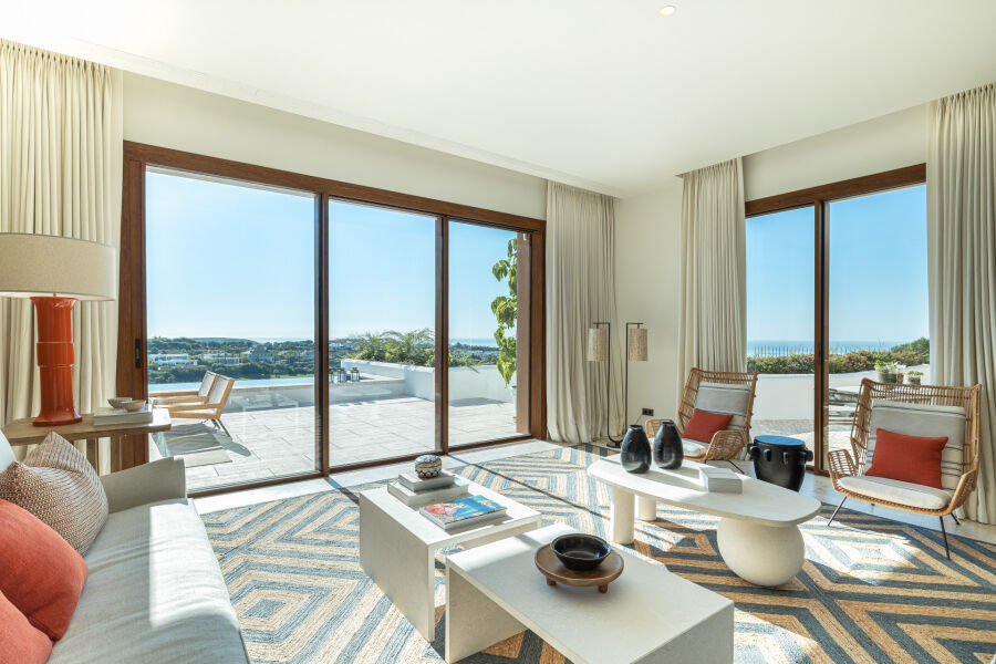 Villa H - Stylish Property with Top-Tier Finishes in Finca Cortesín