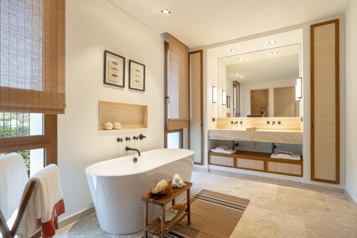 Villa H - Stylish Property with Top-Tier Finishes in Finca Cortesín