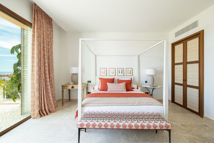 Villa H - Stylish Property with Top-Tier Finishes in Finca Cortesín