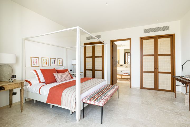 Villa H - Stylish Property with Top-Tier Finishes in Finca Cortesín